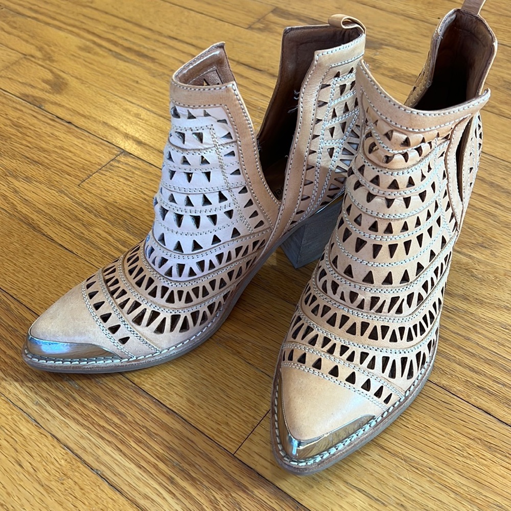 Jeffrey Campbell booties. Size 8.5